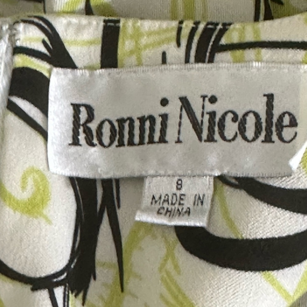 Ronni Nicole sz 8 dress sheath style in an abstract print lime, black, & white - Picture 11 of 13
